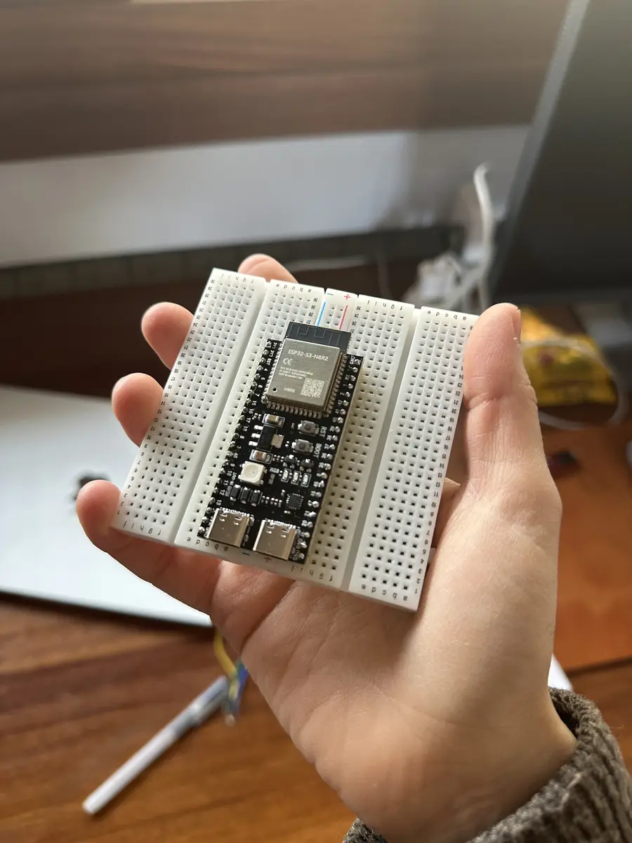 ESP32 and protoboard for Overthinker